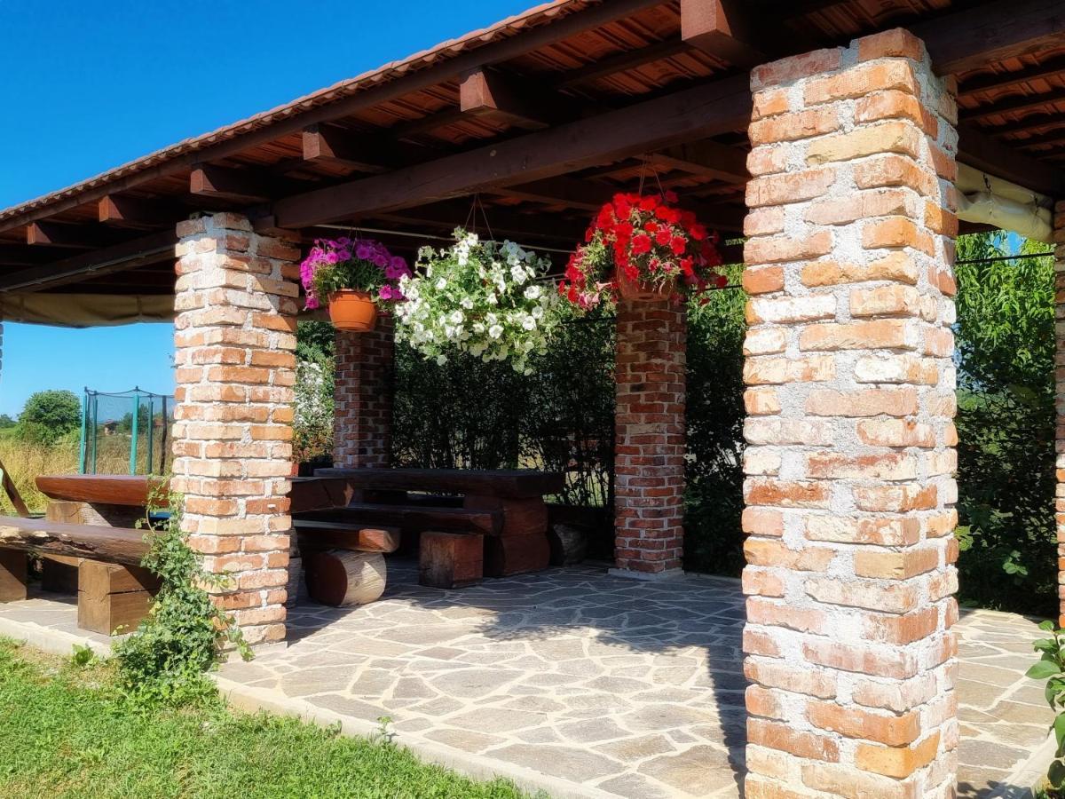 Guesthouse Mreznica- Mreznicka Idila Resort Galovic-Selo Exterior photo